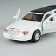 LIMO - Lincoln Limousine - modellautó 1:36 - pezsgő színben