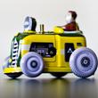 Traktor - miniatűr lemezjáték 6 cm Traktor - miniatűr lemezjáték 6 cm