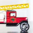 Tűzoltóautó HAWKEY 1924-es modell hasonmása  1:32