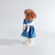 Kék szobalány porcelánbaba babaházba 11cm Kék szobalány porcelánbaba babaházba 11cm