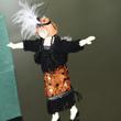 Porcelánbaba aranyflitteres ruhában - babaház, babaszoba Porcelánbaba aranyflitteres ruhában - babaház, babaszoba