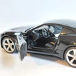 JAGUÁR F-Type modellautó - piros és fekete színben