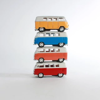 VW  VOLKSWAGEN MICROBUS  ( 1962 )  T1  modellautó   1:37 VW  VOLKSWAGEN MICROBUS  ( 1962 )  T1  modellautó   1:37