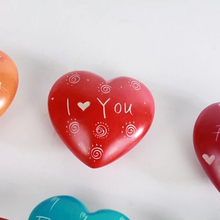 Feliratos szívek  többféle  színhiányos Feliratos szívek  többféle  színhiányos