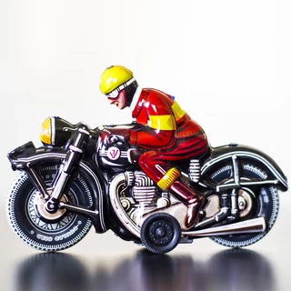 FEKETE LENDULETMOTOROS FEKETE LENDULETMOTOROS