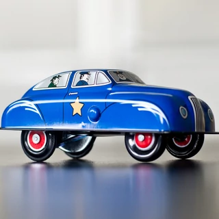 Rendőr autó lemezből Rendőr autó lemezből