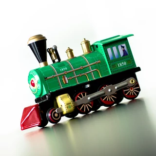 Zöld Mozdony  1935ös modell hasonmása felhúzhatós lemezjáték