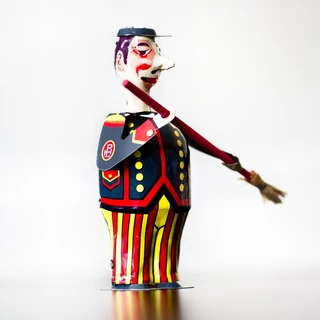 Utcaseprő  Paya hasonmás felhúzós lemezjáték Utcaseprő  Paya hasonmás felhúzós lemezjáték