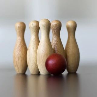 Kisméretű kugli fából  BOLOS Kisméretű kugli fából  BOLOS