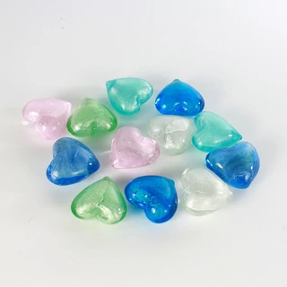 Selyemfényű szívek üvegből Selyemfényű szívek üvegből