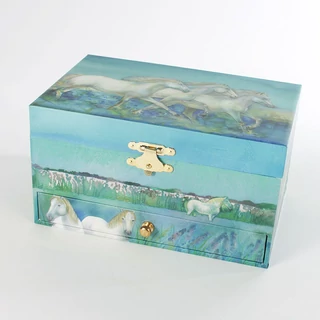 Fehér paripás zenedobozsötétben világít Fehér paripás zenedobozsötétben világít