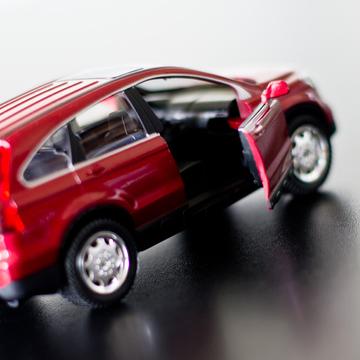 Honda CRV modellautó 1:30   fény és hangjelzéssel