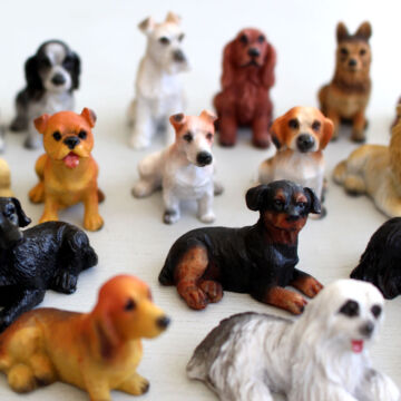 Small different dogs for dollshouse