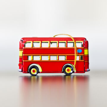 Londonbusz lemezből   akasztható dekoráció