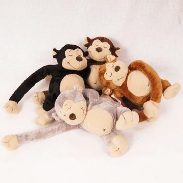 Horkoló kölyökmajom  textil figura