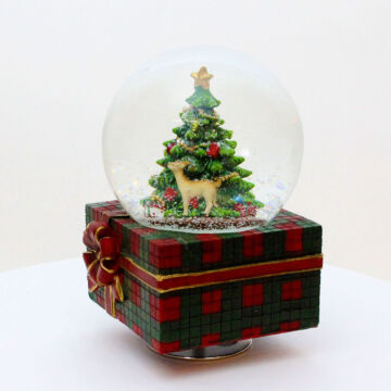 Present and Christmas tree snow globe